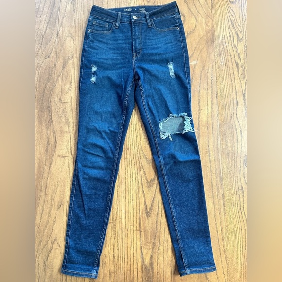 Old Navy 360 Rockstar Extra High Rise Super Skinny Jeans Size 4 - Picture 1 of 9